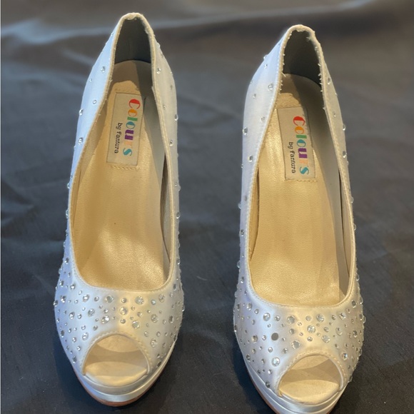Size 7 White satin, rhinestone embellished, open toe platform heels - Picture 7 of 10